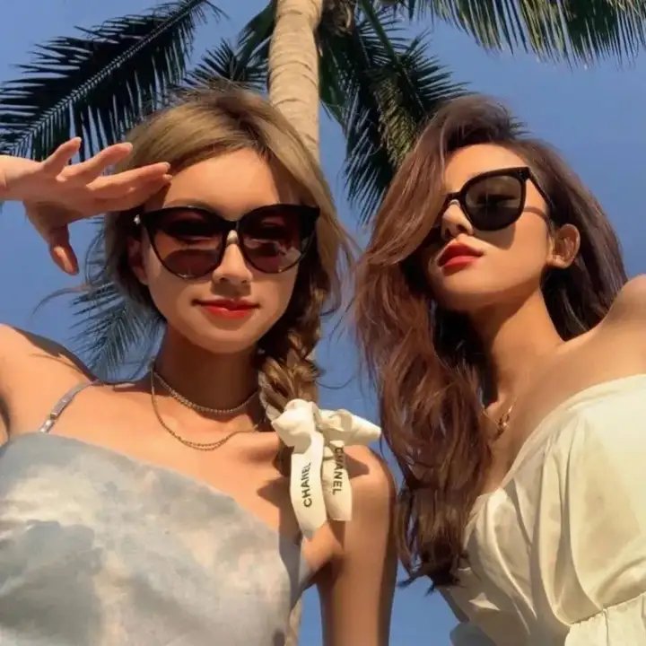 回到七零当团宠